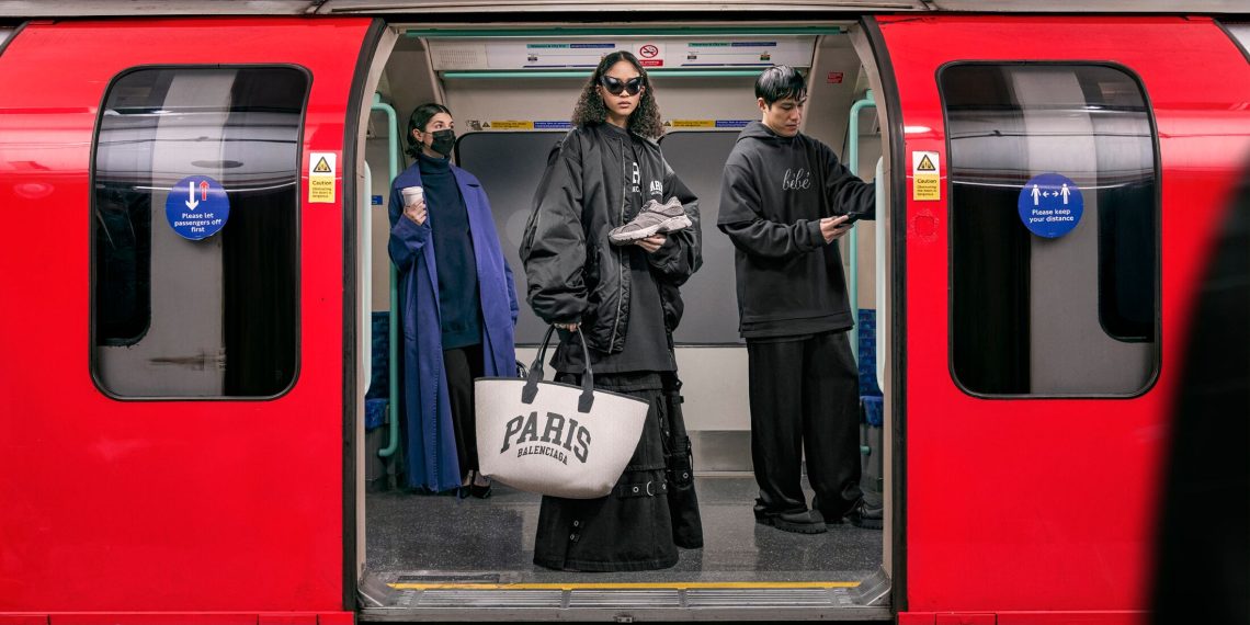 La Revolución Balenciaga o cómo transformar el sector de la moda para siempre