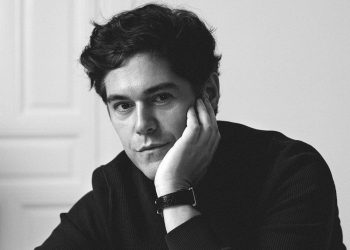 Exclusiva. Jorge Vázquez: «Mis clientas son grandes profesionales, no hace falta que yo las empodere con mis trajes»