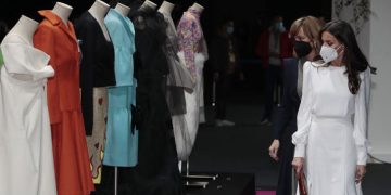 InfoLujo accede, en exclusiva, a la recepción privada de doña Letizia en su visita a Fashion Week Madrid