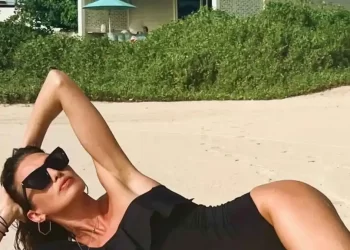 Consejos y técnicas de expertos para lucir un cabello sano en verano