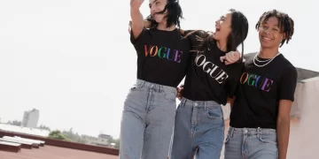 Los básicos de VOGUE son todo lo que necesitas para llenar tu maleta de verano de comodines