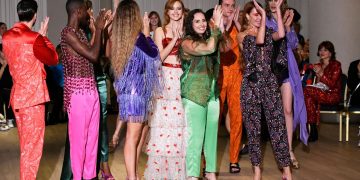 Paloma Suárez se rodea de influencers como Carlota Boza, Belén Perea, Oriana Marzoli, Sara Fructuoso, Marta Baos o Mayka Rivera, para brillar en la presentación de su nueva colección SS23, ‘Make A Wish’, en MBFWM
