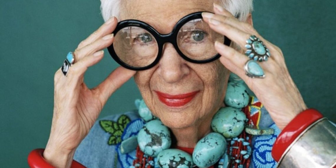 ¿Quién es Iris Apfel y por qué es tan necesaria e importante en el mundo de la moda?