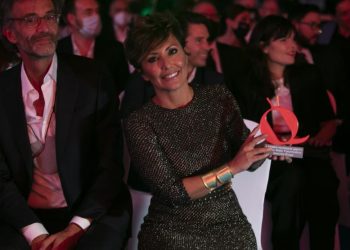 Santiago Segura, Eva Isanta, Sandra Golpe y Carlos Sobera: protagonistas de los VI Premios Nacionales AQUÍ TV