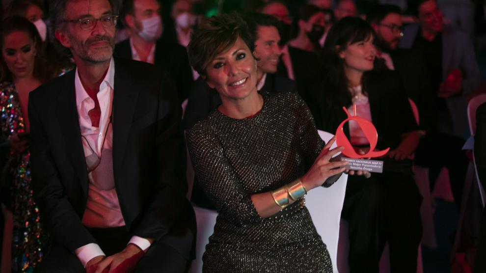 Santiago Segura, Eva Isanta, Sandra Golpe y Carlos Sobera: protagonistas de los VI Premios Nacionales AQUÍ TV 