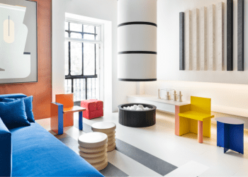 Laminam participa en Casa Decor 2023 con un vanguardista espacio en color block, diseñado por Jaime Jurado y Mónica Bartolessis
