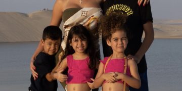 Ficha los looks veraniegos de los hijos de Georgina y Cristiano que querrás para tus hijos