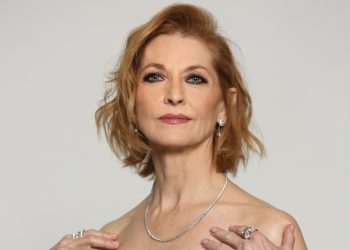 Premios GOYA 2024: Azucena De la Fuente, actriz, y su estilismo ‘Made in Spain’ en la alfombra roja