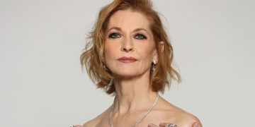 Premios GOYA 2024: Azucena De la Fuente, actriz, y su estilismo ‘Made in Spain’ en la alfombra roja