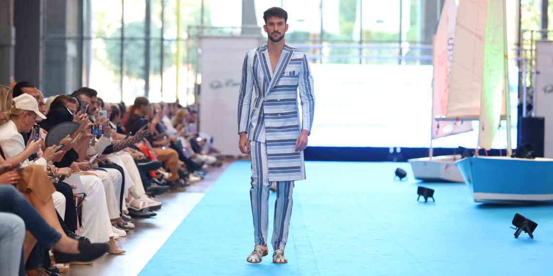 Rodeado de celebrities y al ritmo de Coyote Dax: Félix Ramiro presenta Héroes, su nueva colección para hombre