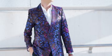 Jesús Reyes y su icónico look: perfecto para eventos de tarde o noche