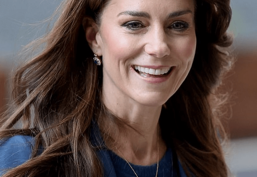Copia el look de Kate Middleton y triunfa en estilo en tu comida de empresa