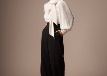 El look de dos piezas con el que triunfar en las bodas de esta temporada