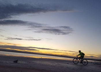 Semana Santa 2025: Costa Blanca y Torrevieja en yate, parasailing o flyboard