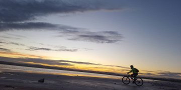 Semana Santa 2025: Costa Blanca y Torrevieja en yate, parasailing o flyboard