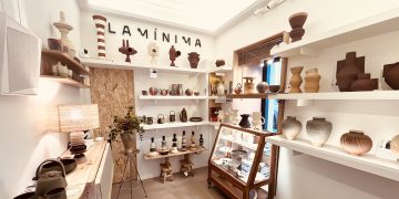 LAMÍNIMA, la nueva galería de cerámica de autores en San Lorenzo de El Escorial